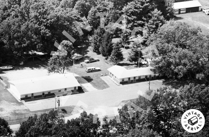 Oakridge Motel (Cronks) - 1982 (newer photo)